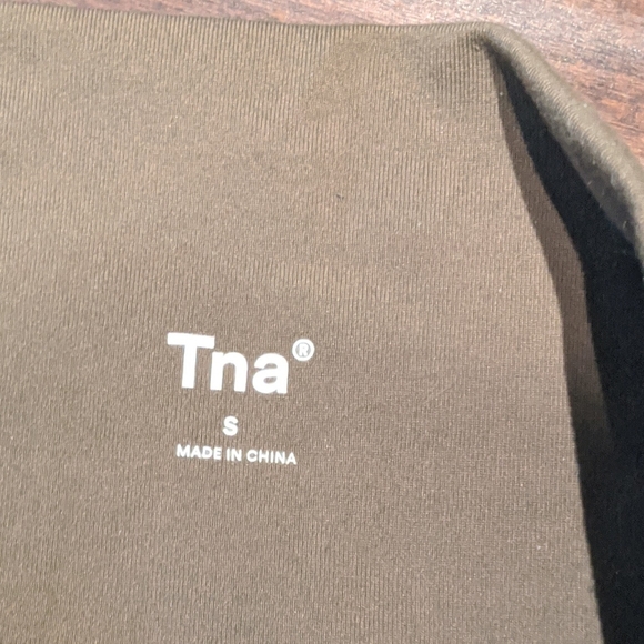 HR TNA Olive Green Leggings - Picture 4 of 7